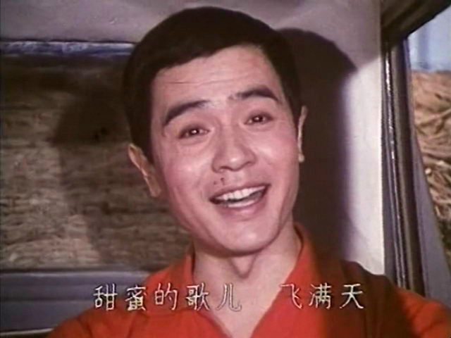 社员唐招弟恋爱已三年,但招弟却想 帮爸爸唐二叔把甘蔗芽片育秧试验搞