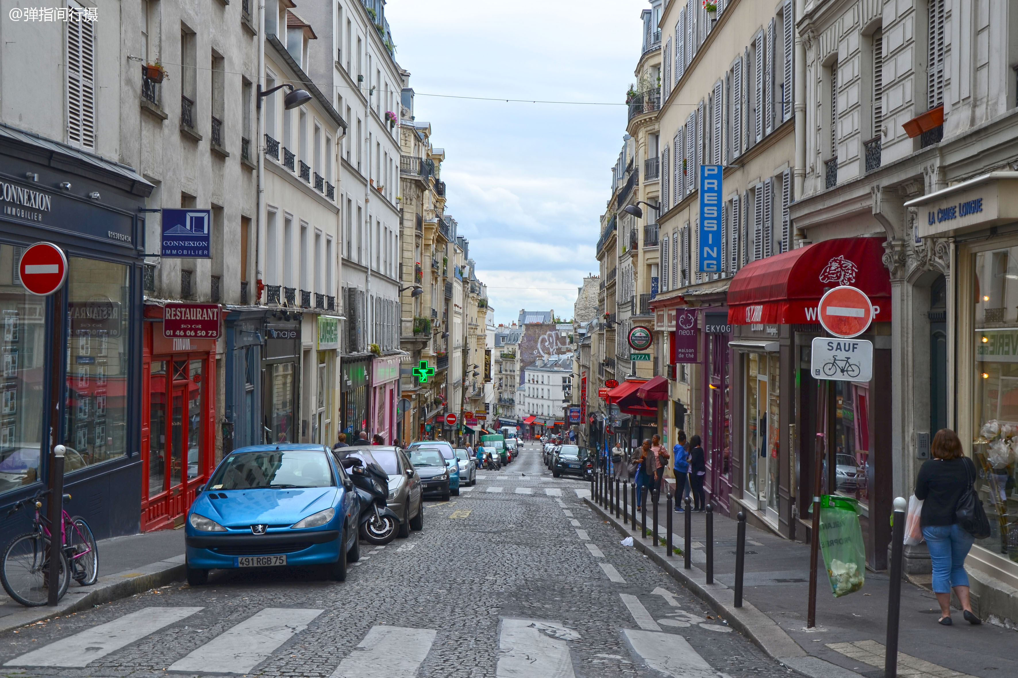 巴黎最浪漫的"墙",创建于情人节,用280种语言写满"我爱你"